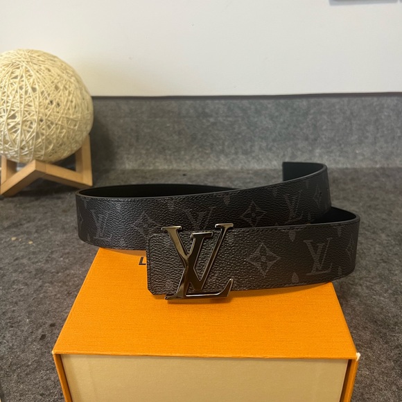 Authentic Louis Vuitton belt for men size 3cm*95cm/38 - Picture 3 of 5